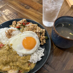 アジアンバル プンカー - 