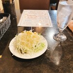 秋葉原ダイニング ラフィーネ - サラダ