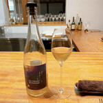 AKAI - ペアリング②ドメーヌ ド ラストレ レ・ゾワゾー・ド・パサージュ 2021（ペティアン・ナチュレ／フランス）