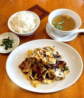 彩雲瑞 - 回鍋肉　ライス、スープ、搾菜付き
