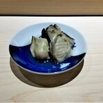鮨 西崎 - お酒で炊いた牡蠣