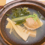 Nihon Ryouri Isegin - 蛤と新若芽の小鍋