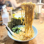 鶴一家 - 豚骨ラーメン、のり増し