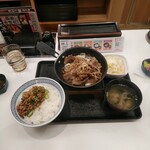 Yoshinoya - 鉄板牛カルビ定食ご飯大盛り、納豆