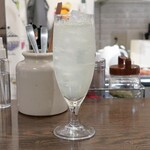 トリワイン ＰＩＫＯＳＨＨＨＵ - 助走の１杯