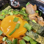 麺や もりた - ビジュアル系卵黄アップ〜