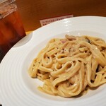 THE SMOKIST COFFEE - 濃厚ポルチーニパスタランチ 900円