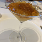 レグリエ - 人参のムースとコンソメのジュレ　ウニ添え