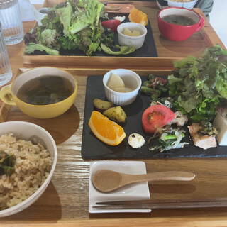 おもてなしごはん。オヨバレ_1