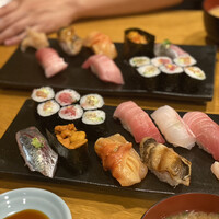 百万石 - ランチ 特上にぎり (¥5,500-)