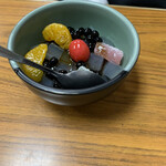 Ume mura - こちらは家内が注文したみつ豆。