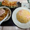 聚楽園 - エビチャーハンと餃子と半ラーメンのセット　税込み価格1180円。