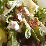 Lamp - ドレッシングと粉チーズにオニオンフライチップ