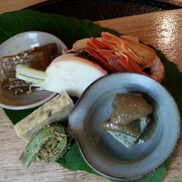 うなぎと季節料理とらや - 前菜カブの味噌挟みがグッド！。