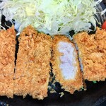 Tonkatsu Katsumi - とんかつ７切です、７回楽しめます、先ずは真ん中からいただきますよ