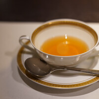 洋食 つばき - 銘柄和牛から出汁をとったコンソメスープ