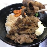 Niku No Yama Gyuu - 料理