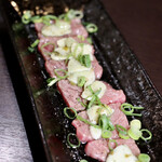 ルッカ - イチボのにんにくのカルパッチョ