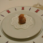 ル・ブルギニオン - アミューズブッシュ