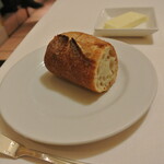 ル・ブルギニオン - パン