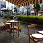 Smoke & Vegetable Bistro SARU - （2013年7月）夏場のテラス席からの眺め。