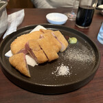 フランス惣菜と串カツ マルブラード - リブロースのカツ