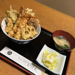 Tempura Kappou Ikeda - 天丼¥1000