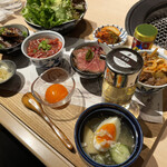 牛刺しと焼肉 仔虎 - 