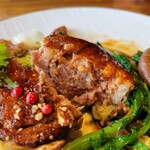 レ ファーブル ボンジュール - 鶏肉と豚肉のバロティーヌ