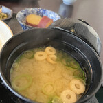 おばんざいカフェ 花唄 - お味噌汁