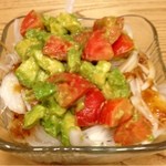 にしきや - アボカドとトマトのサラダ（500円）