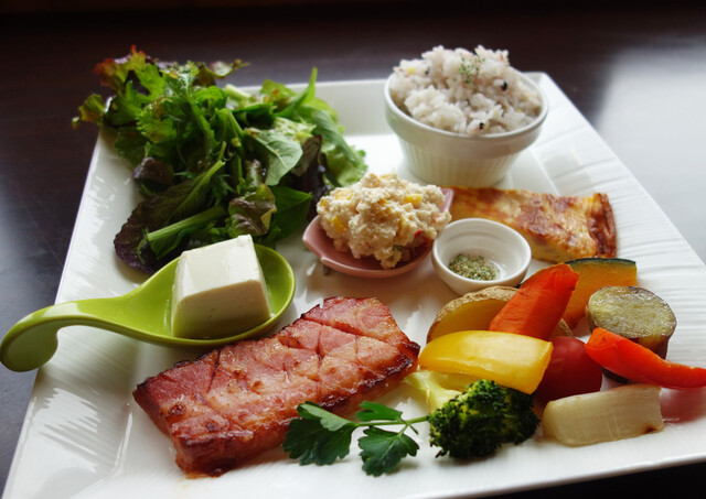 グリムの森 新田 &ndash; 登米市のカフェ｜ゆったり過ごせる癒しの空間