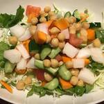 Chana bean salad中国豆沙拉 (S)