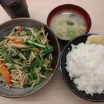 伝説のすた丼屋 - 