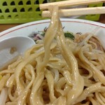 ラーメン二郎 - ﾗｯｷｰ、剛麺！