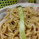 ラーメン二郎 - 一本キャベツ！