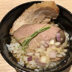 麺屋一燈 - 豚そば(醤油)+小ライス