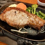 Charcoal-grilled pork Steak from Chiba Prefecture (200g)