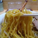 三ん寅 - 「西山製麺」さんの中太縮れ麺
