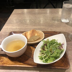 フェリーチェ バジル - 