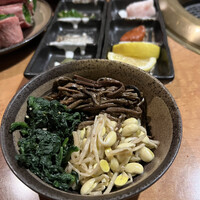 ホルモン焼肉 富や 栄店 - 