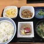 Yoshinoya - 納豆牛小鉢定食（437円）