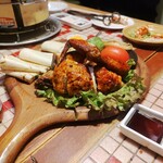 七輪焼鳥バル FUNKY JUNK FULL CHICKEN - フリフリフルチキン（半身）1〜2人前ですが、3人でも十分！