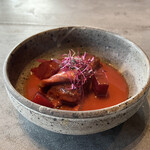 TSUSHIMI - ビーツうめええええええ！なんか高い筍とか高いトウモロコシとかと同じ系統の爽やかな香りがするというか！食感もいいし！んで肉ももちろん美味しい。ソースも激うま