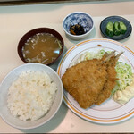 Warajitei - あじフライ　418円　御飯セット368円