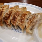 金沢飯店 - 晩酌セット　二品めは焼き餃子