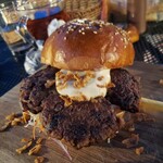ザ・ドランケン・ダック - 水戸納豆バーガー(税込み1180円)