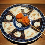 薪鳥新神戸 - 秋田 高原比内地鶏 ふりそで + ハリッサ