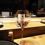 薪鳥新神戸 - 赤ワイン グラス（Calera Josh Jensen Selection Pinot Noir Central Coast 2020）