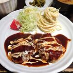 喫茶 寿々 - 煮込みハンバーグ定食（大盛）850円